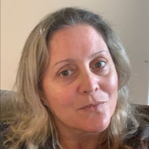 Meet your Posher, Lizzie